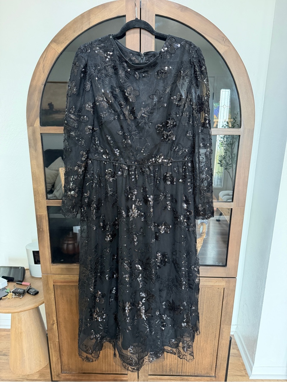 EUC Mac Duggal Black Sequin & Lace Midi Dress